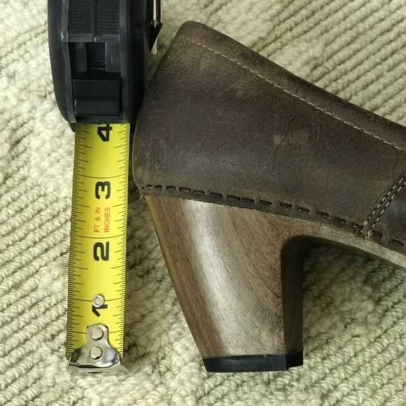 Dansko Riki Brown Leather Clogs - Picture 7 of 7